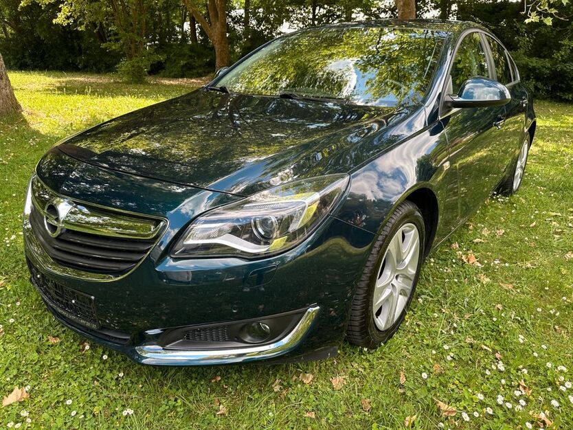 Opel Insignia 144.000 km 7.899 € Nürnberg 90482