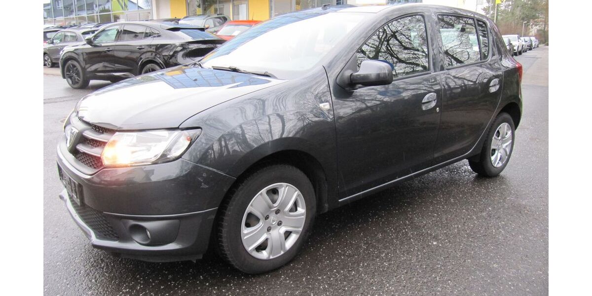 Dacia Sandero 389.885 km 2.845 &euro; Schwalbach/Taunus 65824