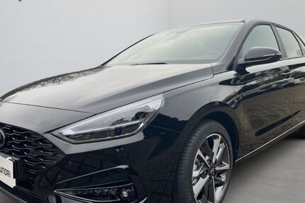 Hyundai i30 1.110 km 26.490 € Schiffweiler 66578