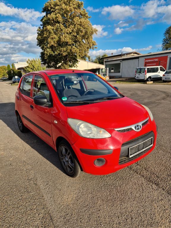 i10