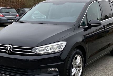 VW Touran 164.000 km 17.900 &euro; Bilschau 24988