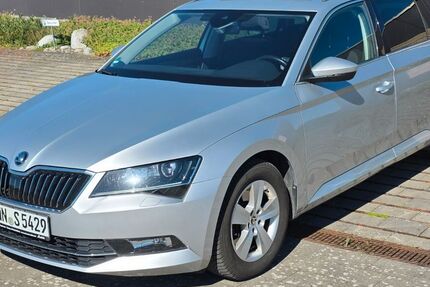 Skoda Superb 127.800 km 12.999 &euro; Künzelsau 74653