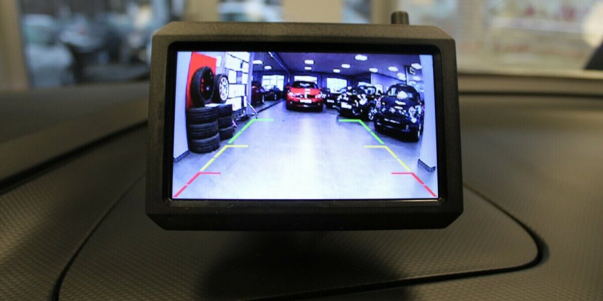 Renault Captur TCe 90 Experience 49.630 km 9.980 &euro; Euskirchen 53881