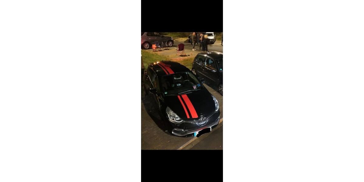 Renault Clio 93.000 km 14.999 &euro; Neuss 41468