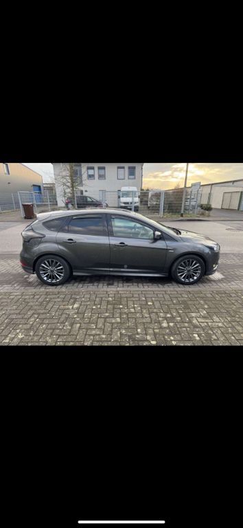 Ford Focus 119.000 km 9.500 € Wetter hessen 35083