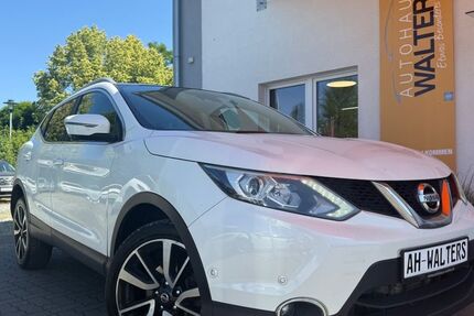 Nissan Qashqai 131.093 km 11.885 &euro; Stockelsdorf bei Lübeck 23617