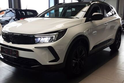 Opel Grandland (X) 45.200 km 22.490 € Monschau (bei Aachen) 52156