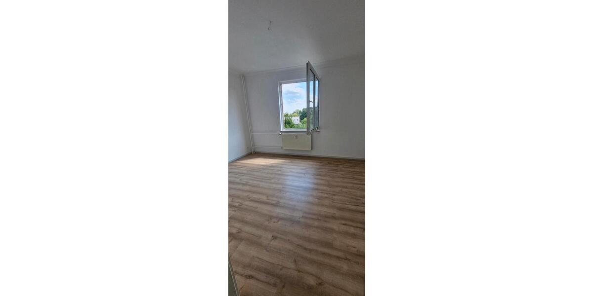 Etagenwohnung Hoyerswerda - 2 Zimmer, 54 m&sup2;, 60.000&euro; | Angebot:26090245