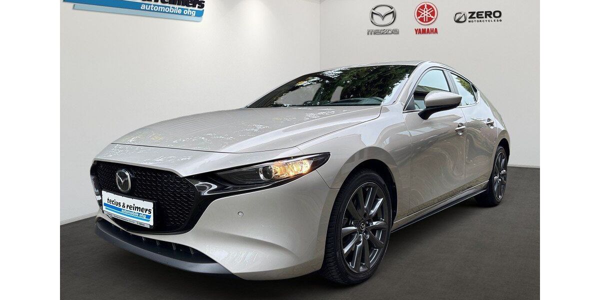 Mazda 3 21.152 km 23.345 &euro; Hamburg 22457