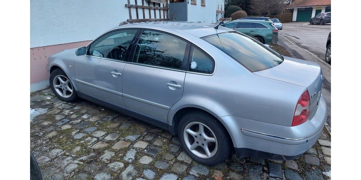 VW Passat 276.000 km 1.300 &euro; Holzkirchen 83607