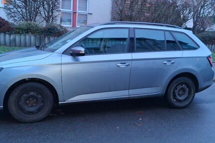 Skoda Fabia 82.000 km 11.600 &euro; Taucha 04425