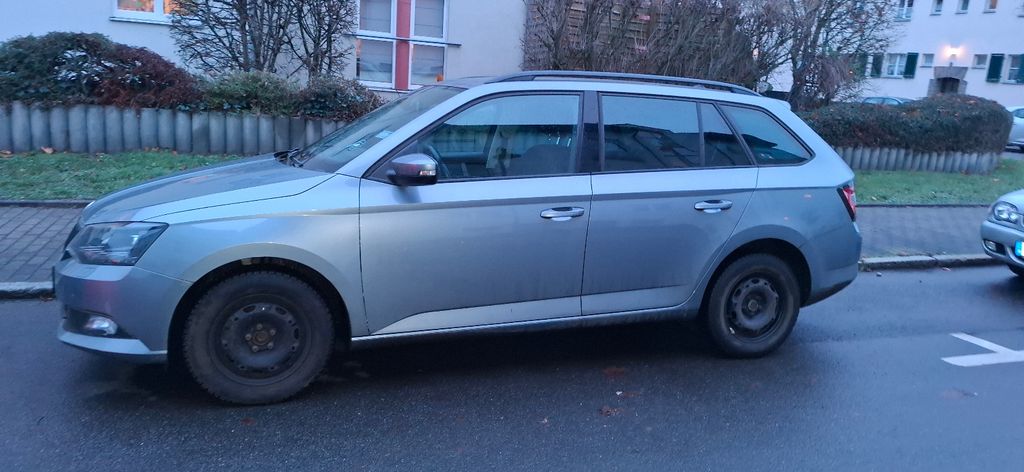 Skoda Fabia 82.000 km 11.600 &euro; Taucha 04425