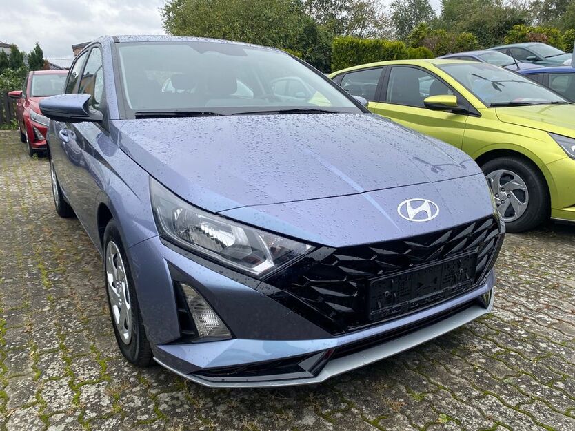 Hyundai i20 2.600 km 18.299 € Vierlinden OT Diedersdorf 15306