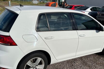 VW Golf 145.773 km 7.220 &euro; Oschatz 04758