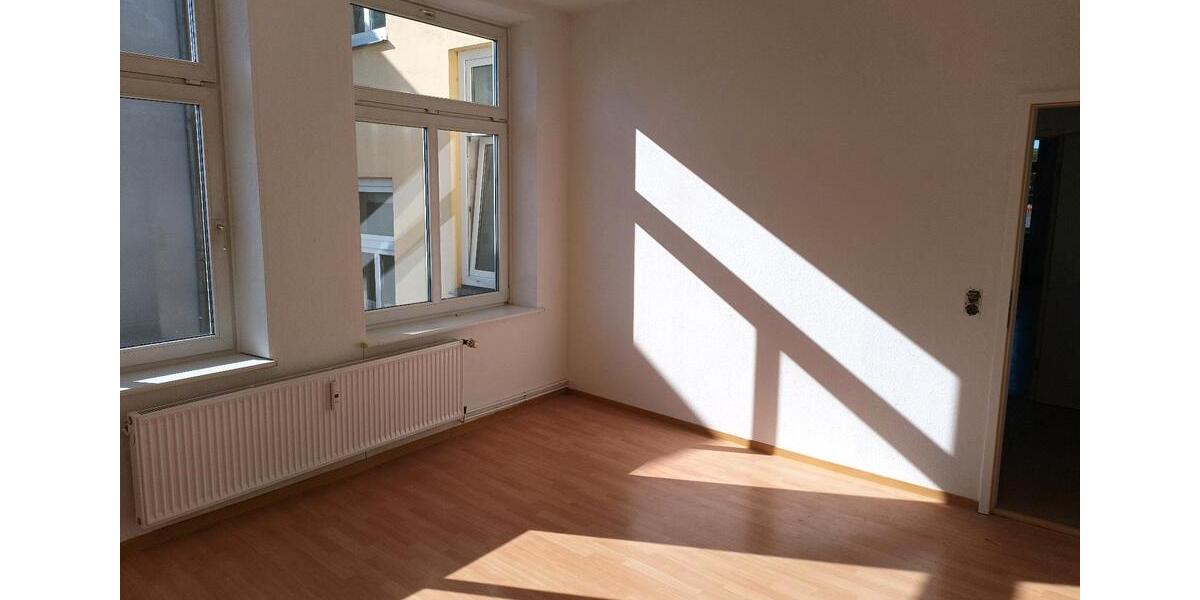 Etagenwohnung Güstrow - 3 Zimmer, 74 m&sup2;, 575&euro; | Angebot:26383757