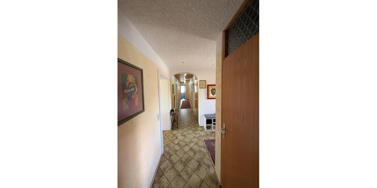 Erdgeschoßwohnung Freising Am Vogelherd - 6 Zimmer, 160 m&sup2;, 1.900&euro; | Angebot:27569113