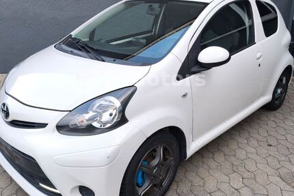 Toyota Aygo (X) 127.000 km 5.490 € Jettingen 71131