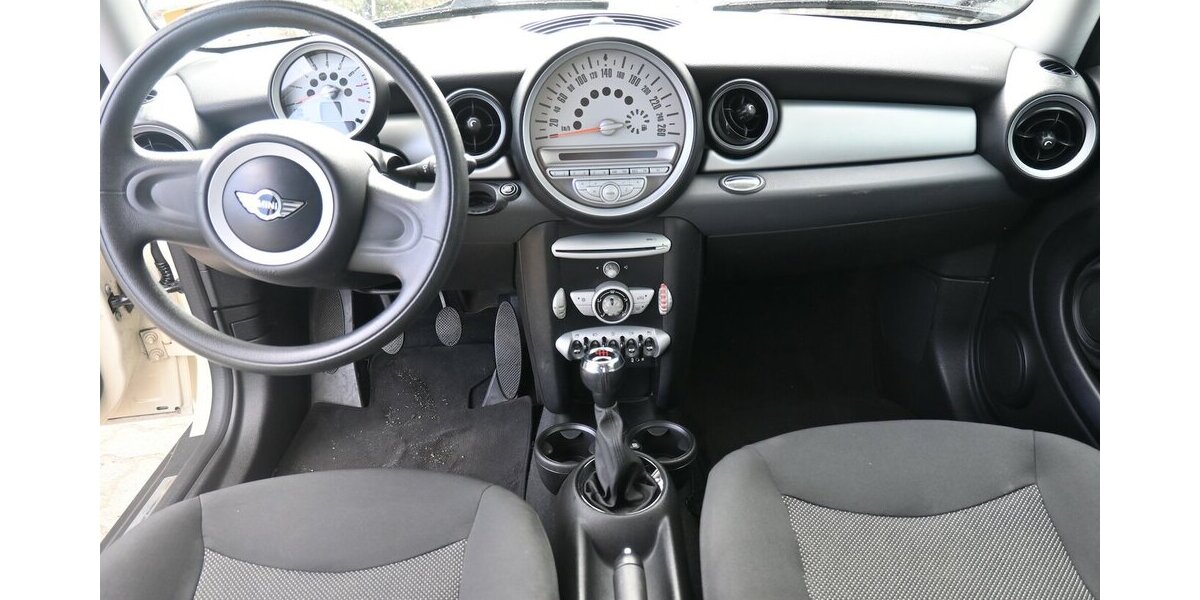 Mini ONE Klima PDC 17erAlus HUneu 4-Zylinder 63.000 km 5.950 &euro; Seevetal - Hittfeld 21218