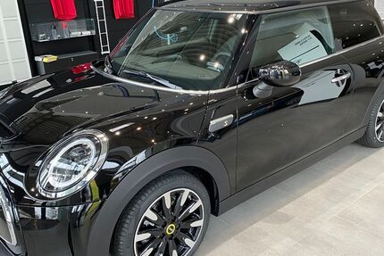 Mini Cooper SE 26.500 km 21.000 &euro; Göttingen 37083
