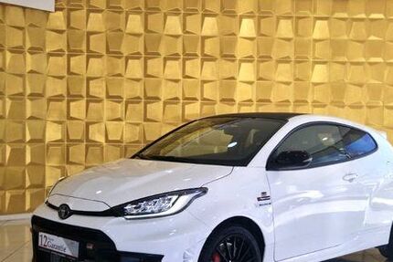 Toyota Yaris 12.500 km 44.490 &euro; Villingen-Schwenningen 78048