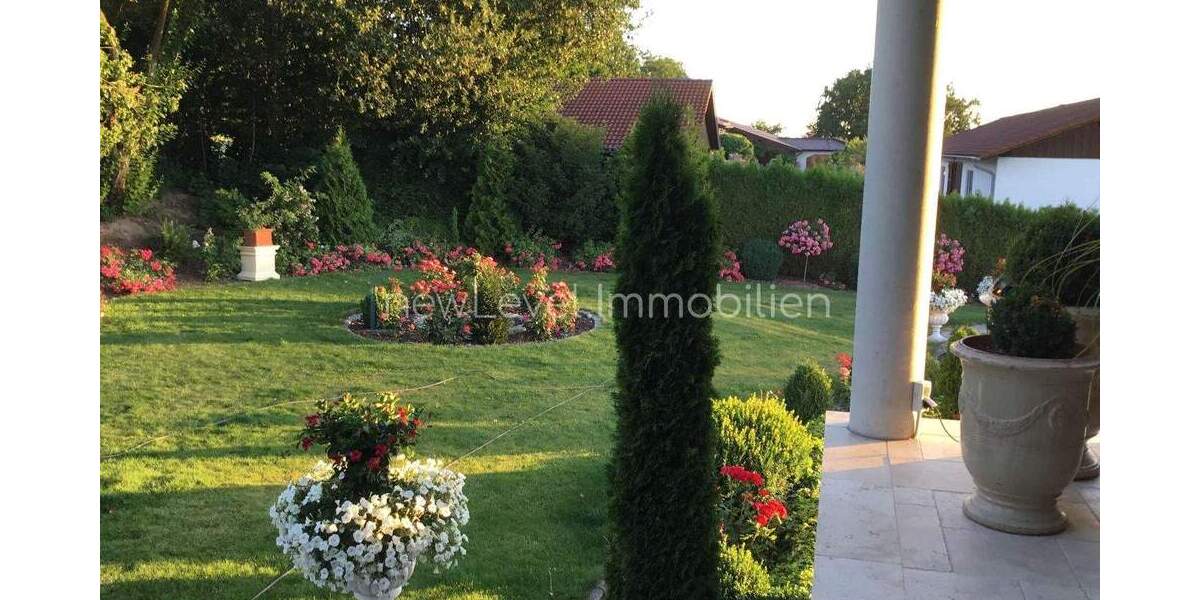 Mehrfamilienhaus, Wohnhaus Maxhütte-Haidhof Maxhütte - 9 Zimmer, 230 m&sup2;, 1.129.000&euro; | Angebot:25734294