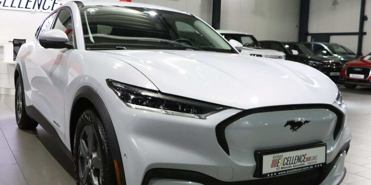 Ford Mustang Mach-E VIRTUAL+360°+NAVI+ / AHK 50.000 km 25.888 &euro; Hamm 59077