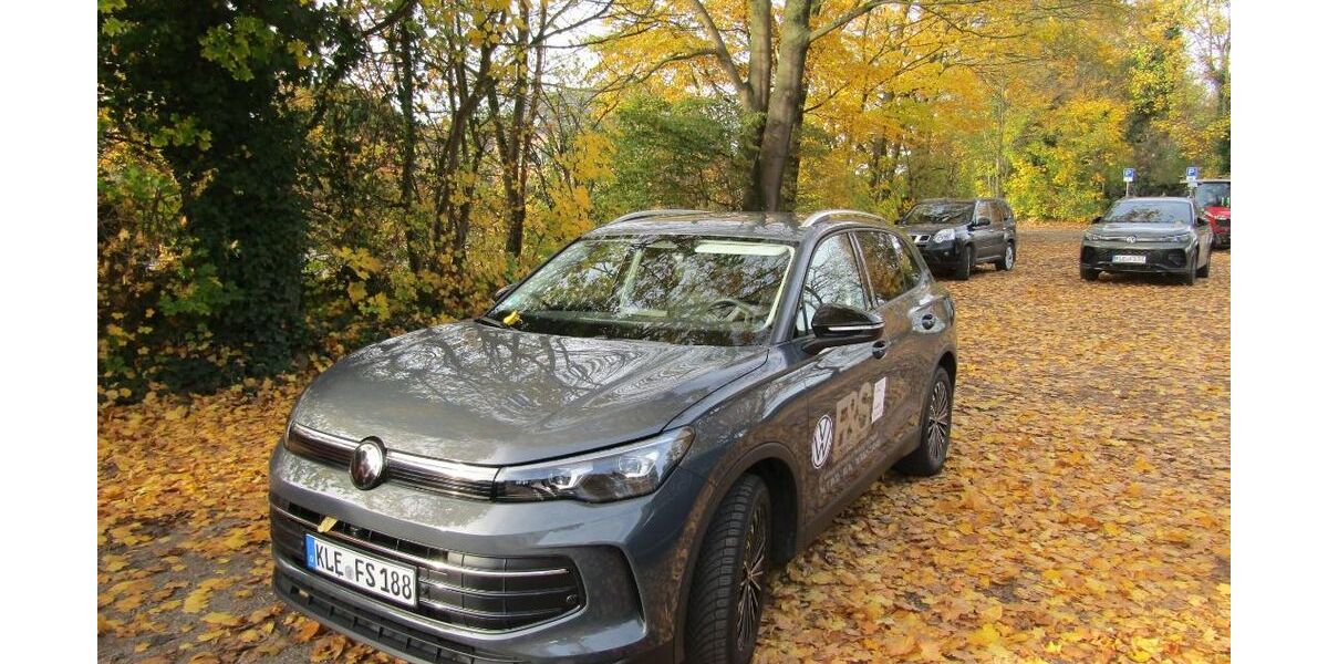 VW Tiguan 5.555 km 40.950 &euro; Emmerich am Rhein 46446