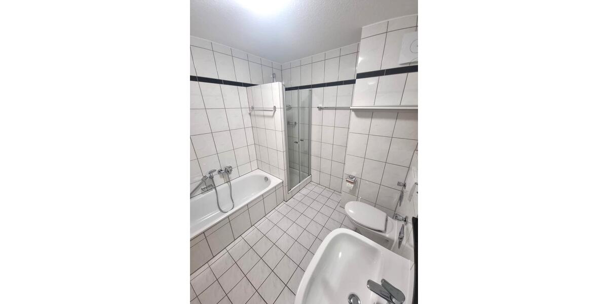 Etagenwohnung Trier Kürenz - 3 Zimmer, 93 m&sup2;, 1.200&euro; | Angebot:26401961