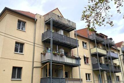 Wohnung Zwickau Eckersbach - 3 Zimmer, 65 m&sup2;, 460&euro; | Angebot:26696130