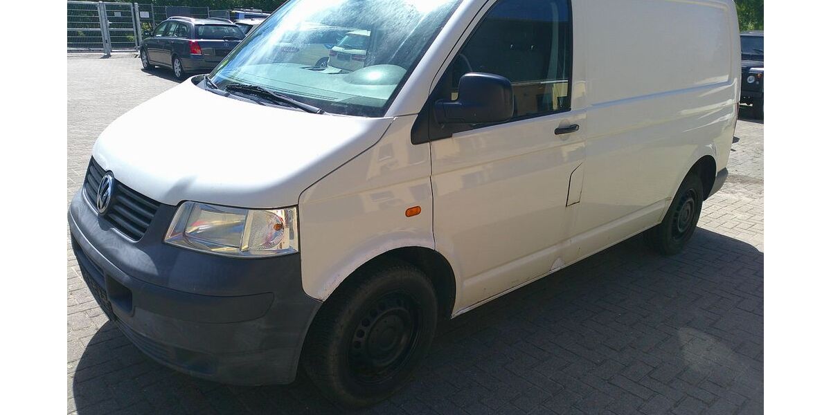 VW T5 Transporter 435.000 km 2.450 &euro; Neddemin 17039
