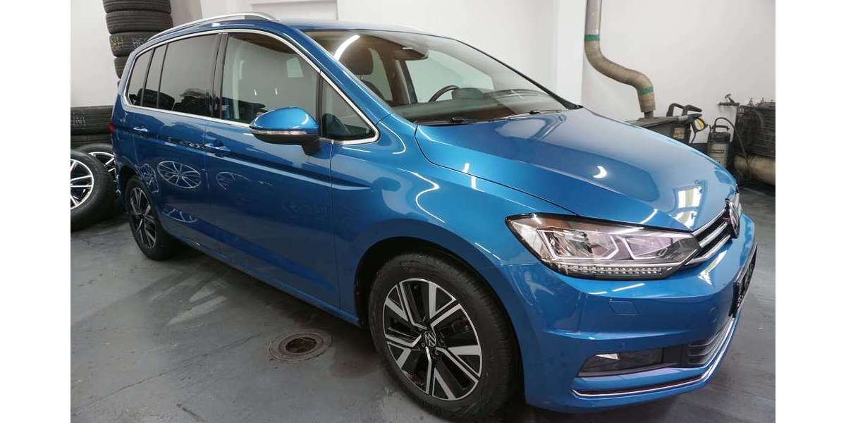 VW Touran 41.530 km 24.990 &euro; Cottbus 03042