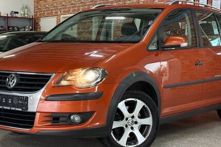 VW Touran 284.000 km 2.990 &euro; Uttenhofen bei Schwäbisch Hall 74538
