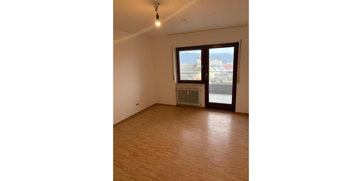 Etagenwohnung Waldshut-Tiengen Tiengen - 2 Zimmer, 61 m&sup2;, 840&euro; | Angebot:26322320