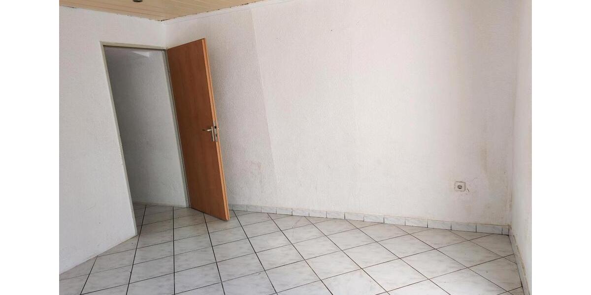 Einfamilienhaus Düsseldorf Stadtbezirk 6 - 5 Zimmer, 120 m&sup2;, 2.000&euro; | Angebot:25840035