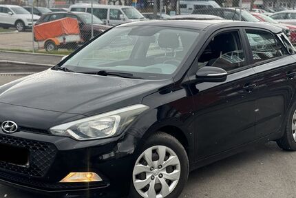 Hyundai i20 115.000 km 5.490 &euro; Augsburg 86154