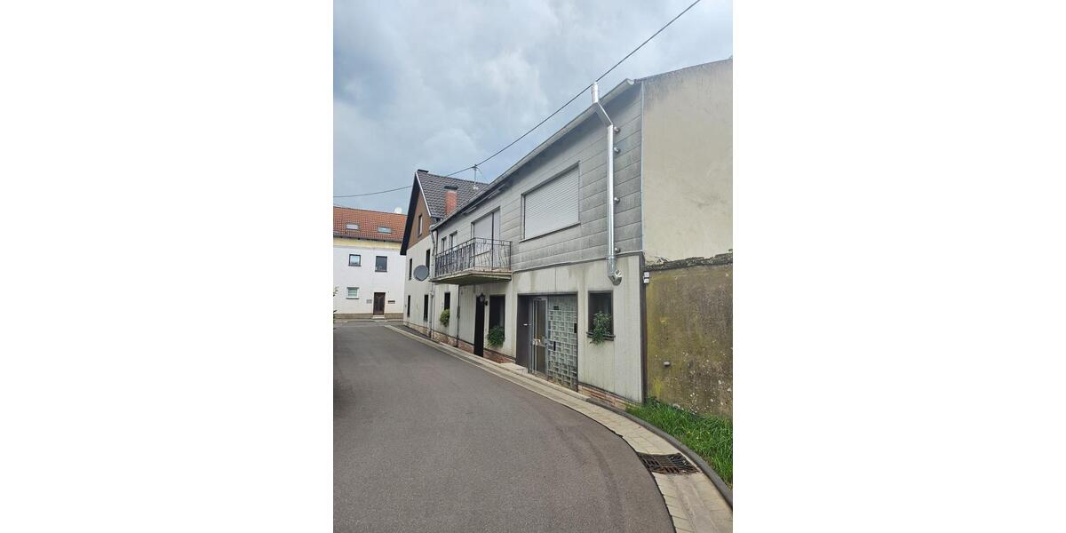 Einfamilienhaus Wallerfangen - 15 Zimmer, 250 m&sup2;, 275.000&euro; | Angebot:26888785