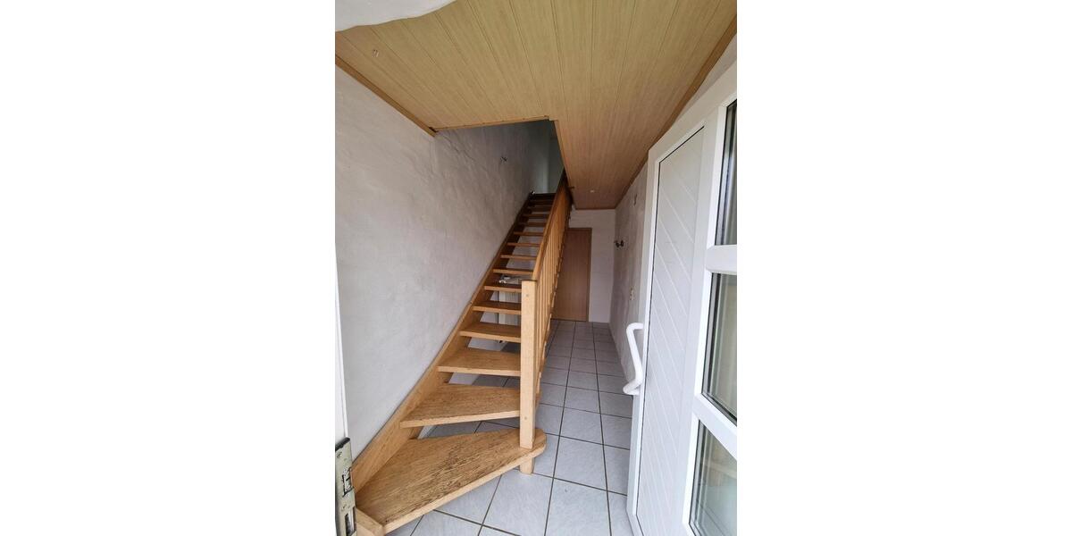 Einfamilienhaus Gillenfeld - 9 Zimmer, 250 m&sup2;, 335.000&euro; | Angebot:25512713
