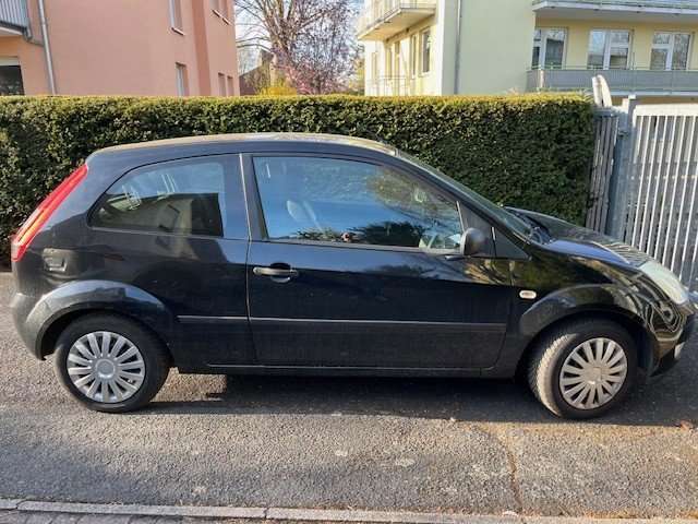 Ford Fiesta 85.037 km 1.600 € Bayreuth 95445