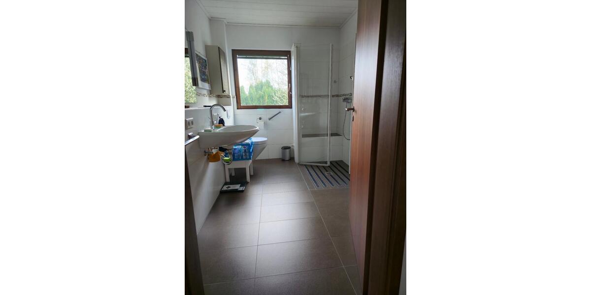 Einfamilienhaus Bad Berleburg - 7 Zimmer, 180 m&sup2;, 330.000&euro; | Angebot:26476166