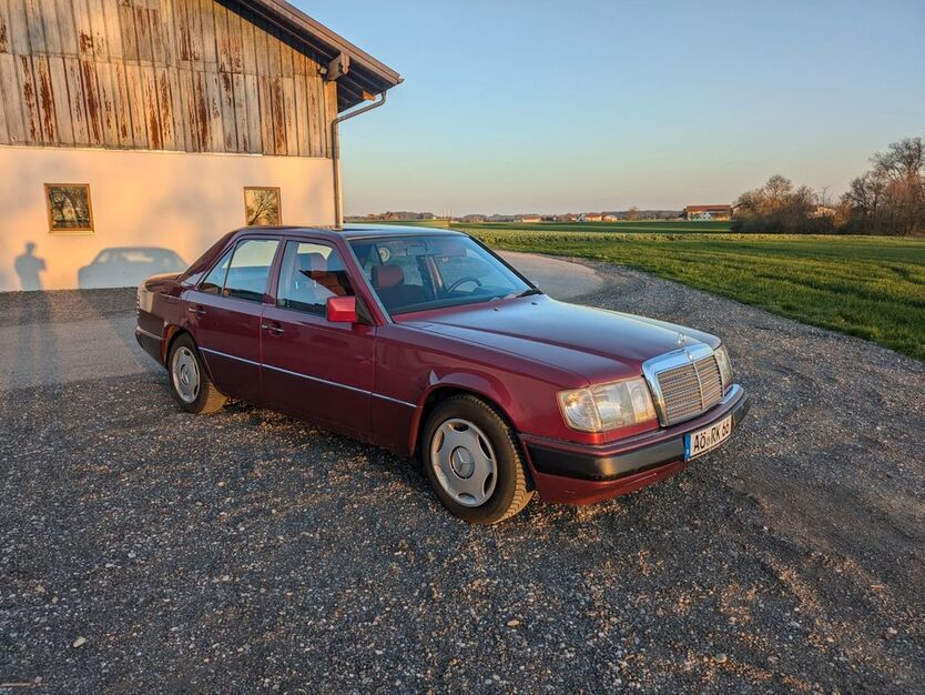 Mercedes-Benz E 200 242.848 km 4.250 € Unterneukirchen 84579
