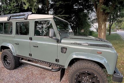 Land Rover Defender 191.000 km 44.250 &euro; Breitbrunn 83254