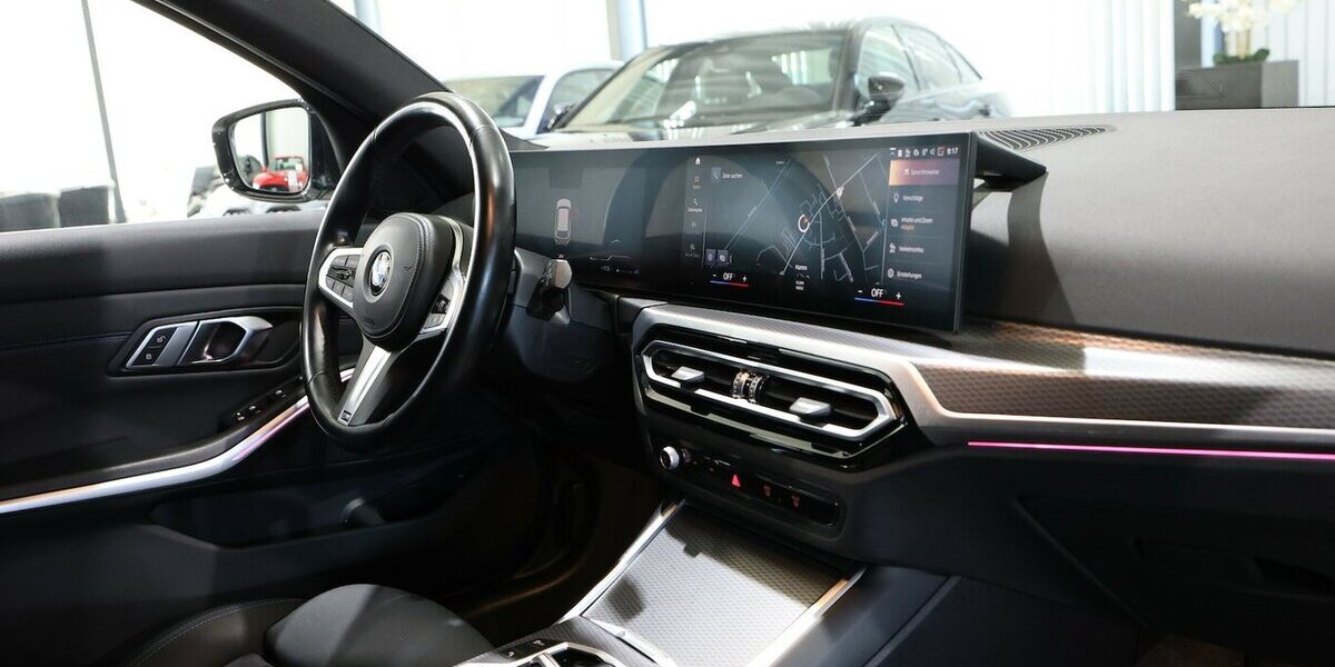 BMW 320d Touring M-SPORTPAKET SHADOW / CURVED 100.000 km 28.999 &euro; Hamm 59077