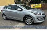 Hyundai i30 FIFA World Cup Edition*NAV*SHZ*StandH*R-CAM* 49.964 km 9.990 &euro; Berlin 13187