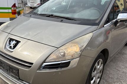 Peugeot 5008 260.000 km 1.650 &euro; Rosenheim 83022