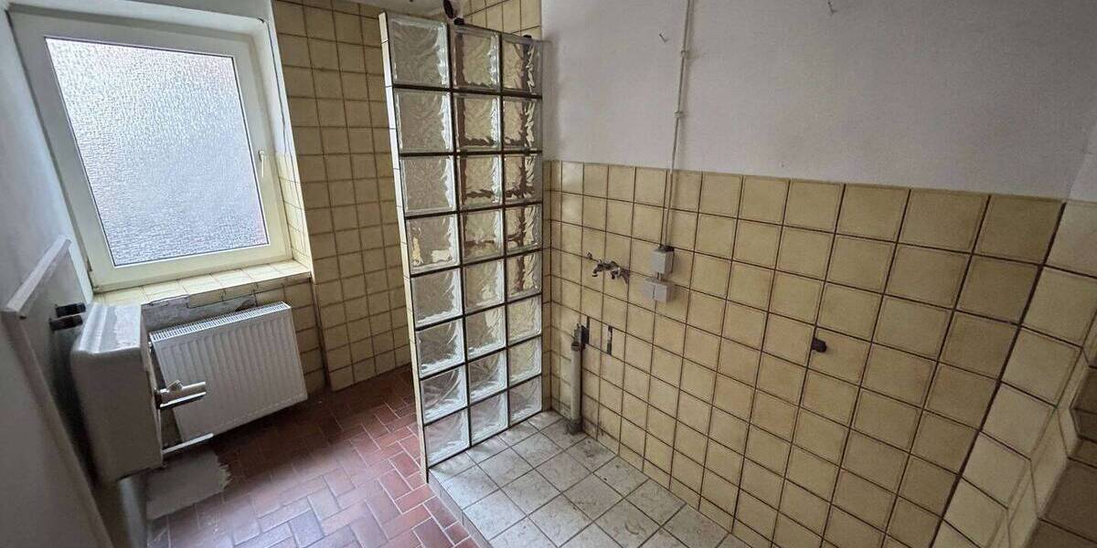 Reihenendhaus Diemelstadt-Wrexen Wrexen - 7 Zimmer, 159 m&sup2;, 125.000&euro; | Angebot:26257921