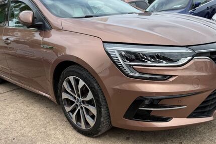 Renault Megane 82.000 km 10.490 &euro; Mainaschaff 63814