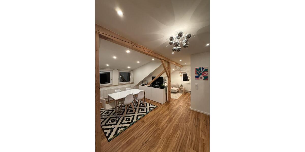 Möbliertes DG-Studio mit ca. 40 qm | Furth im Wald, Stadtzentrum 1 zimmer