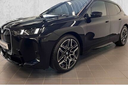 BMW iX 25.700 km 79.770 &euro; Solingen 42719