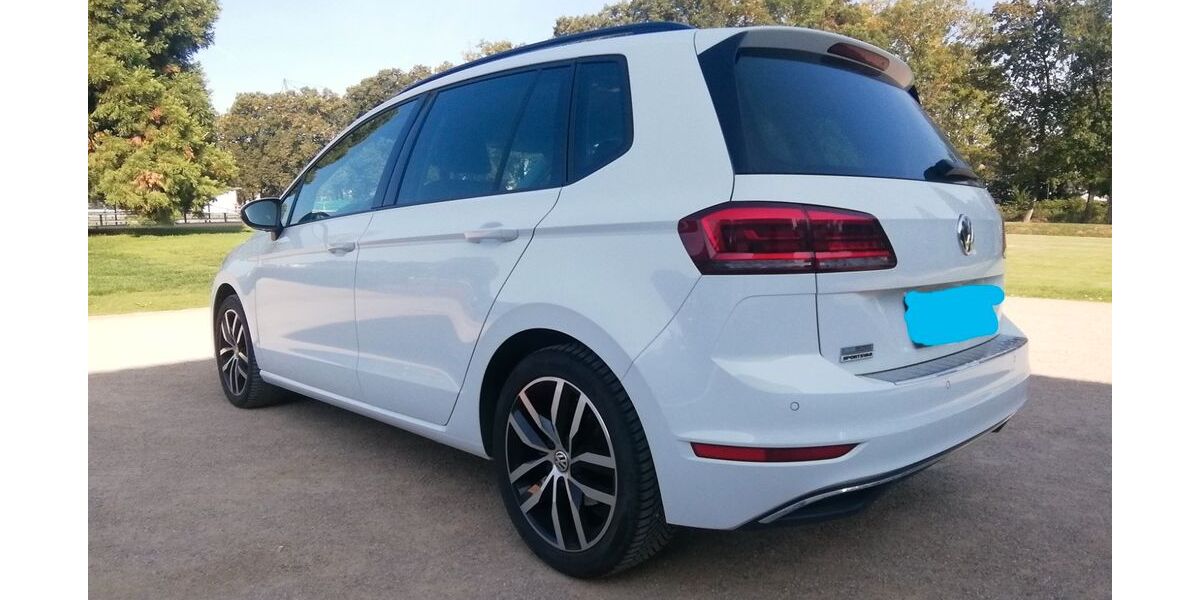 VW Golf Sportsvan 49.500 km 16.300 &euro; Bad Neuenahr-Ahrwe 53474