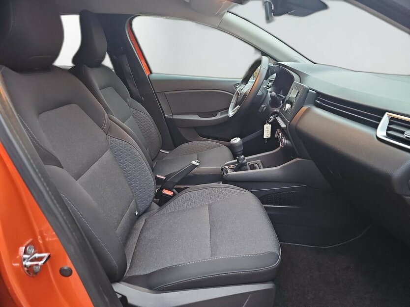 Renault Clio Zen + Durchsicht + TÜV+ NEU 11555.- Netto + 21.949 km 13.750 € Schwalbach/Taunus 65824